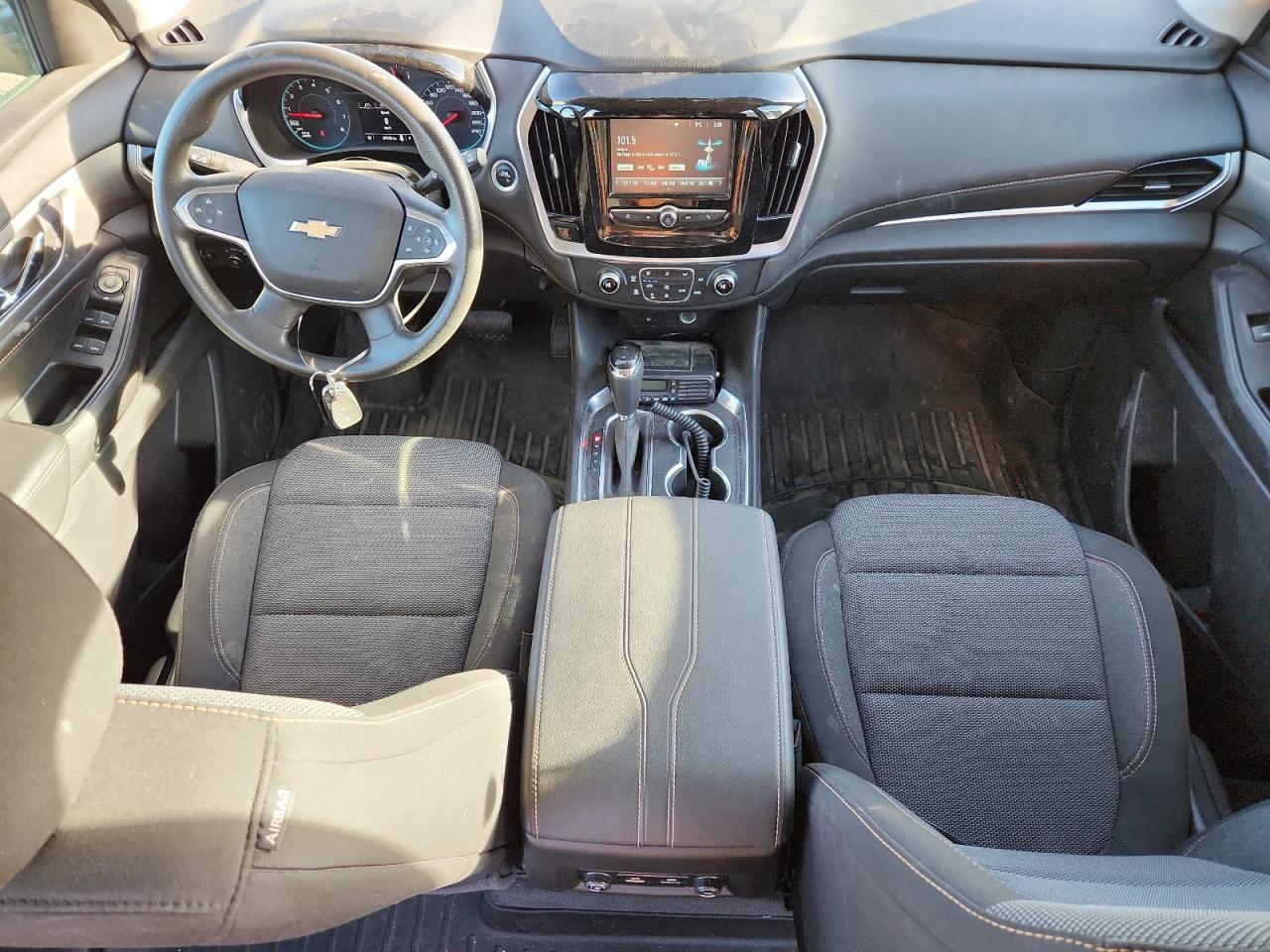 CHEVROLET TRAVERSE LS