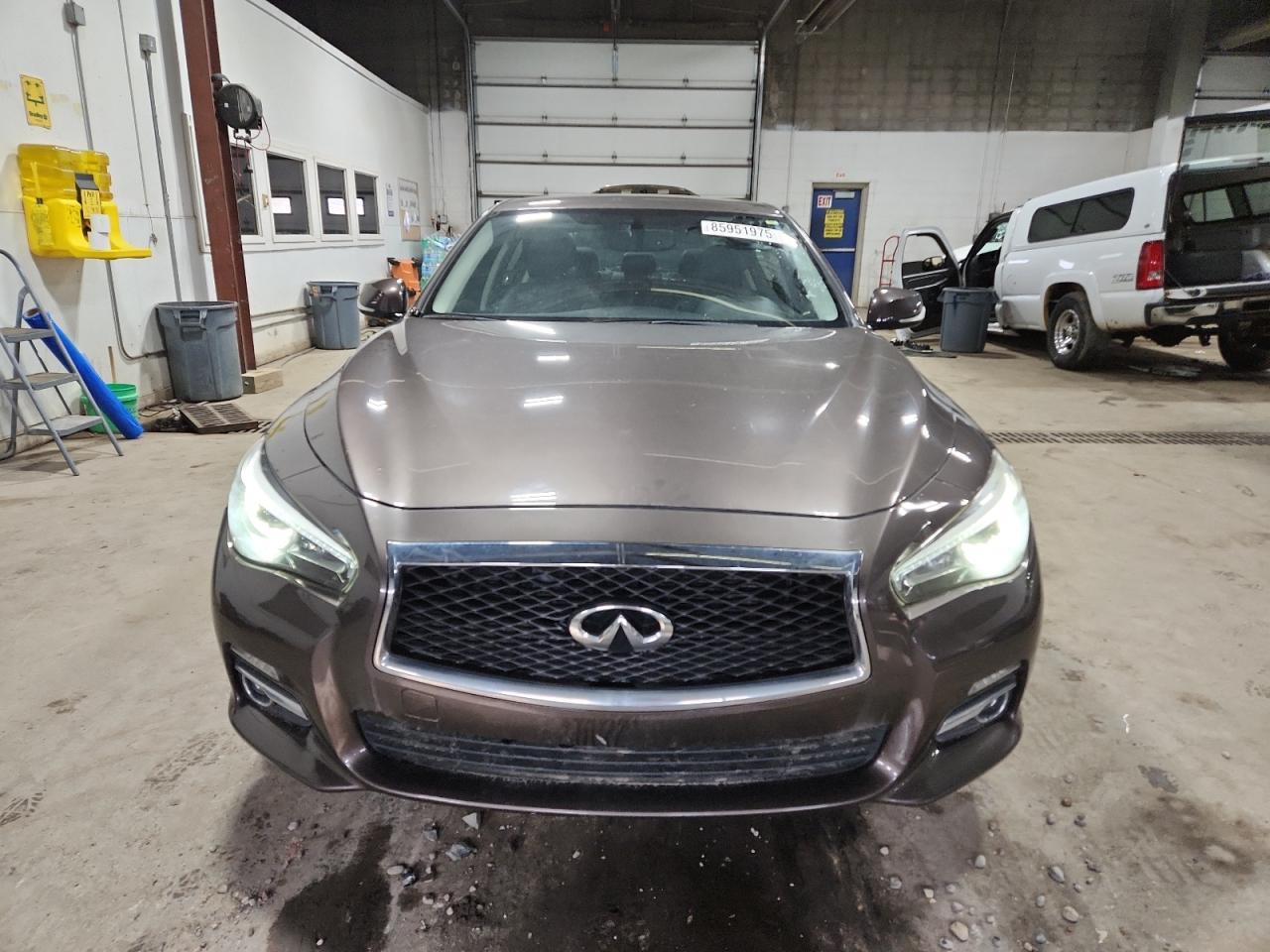 INFINITI Q50 PREMIUM