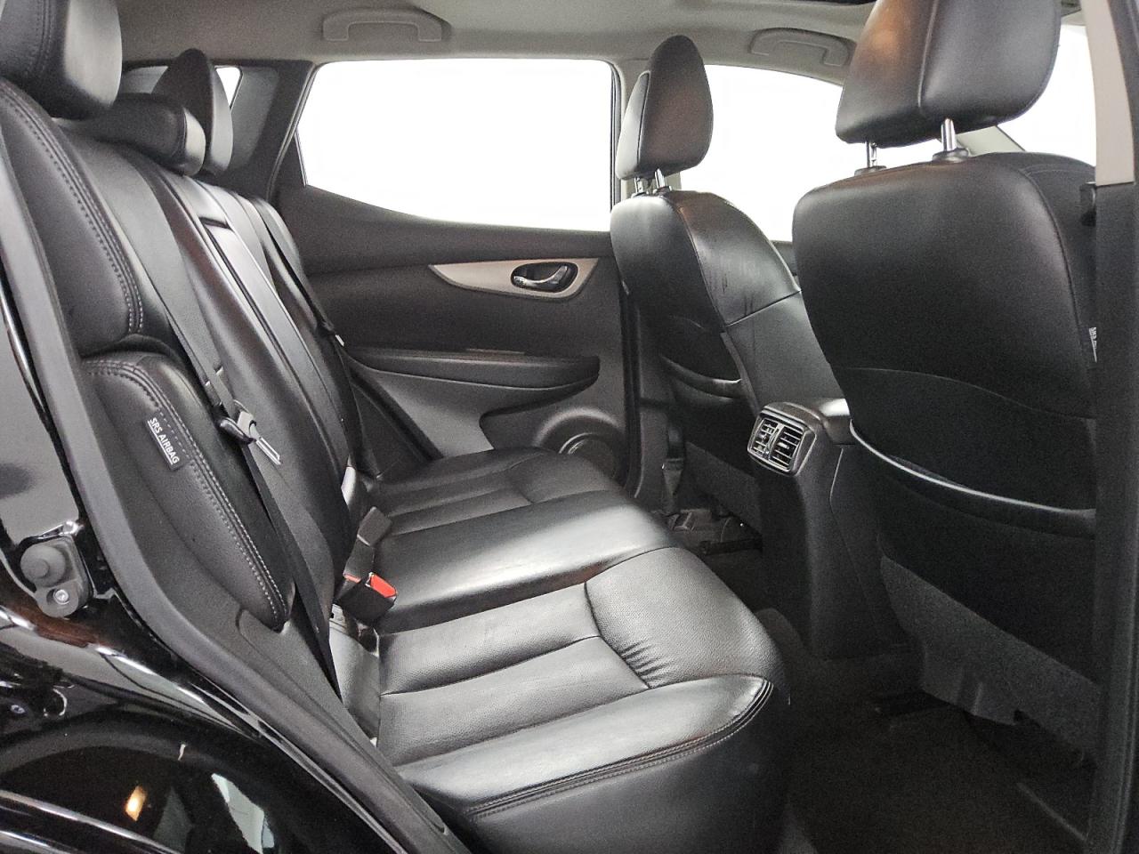 NISSAN ROGUE SPORT S