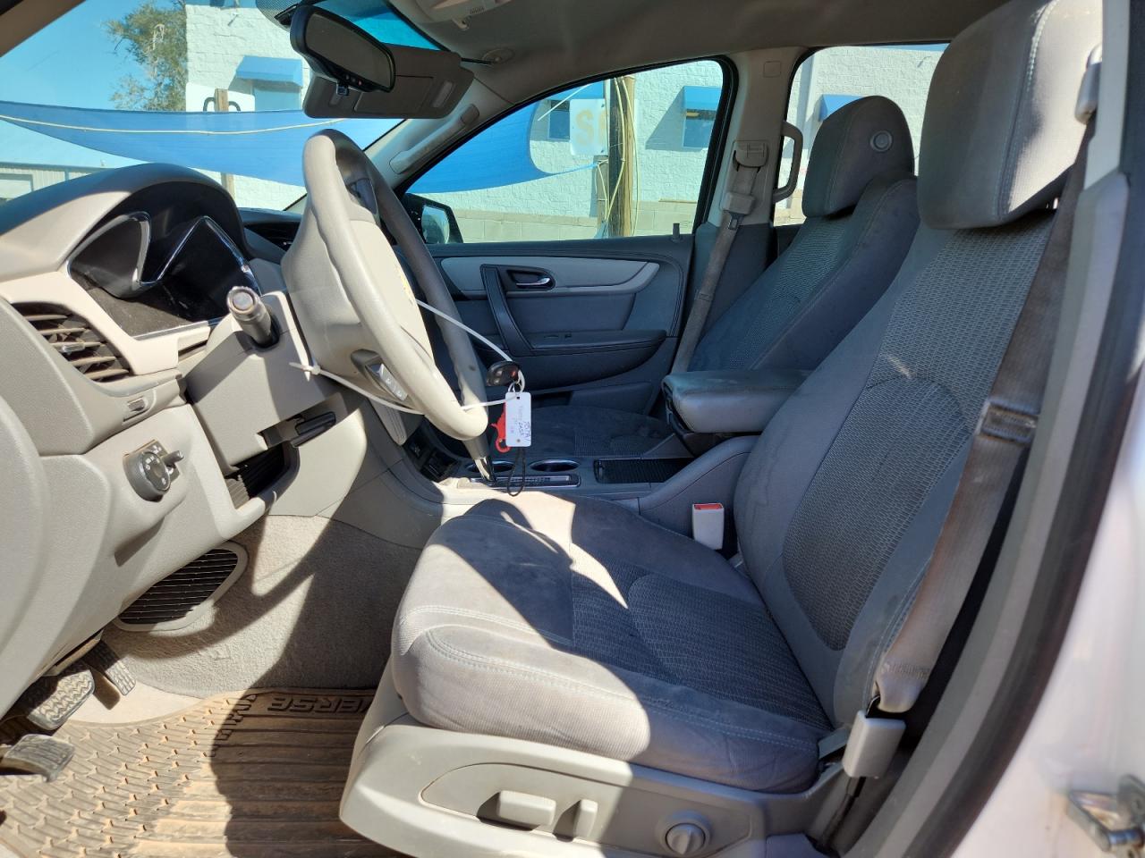 CHEVROLET TRAVERSE LS