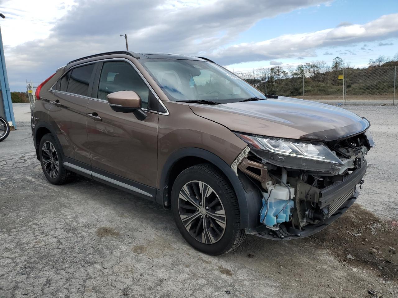 MITSUBISHI ECLIPSE SE