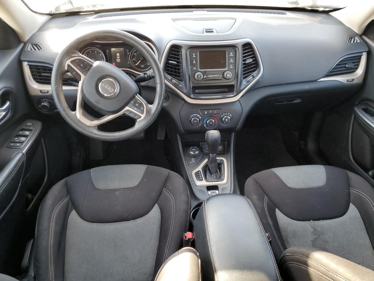 JEEP GRAND CHEROKEE SPORT