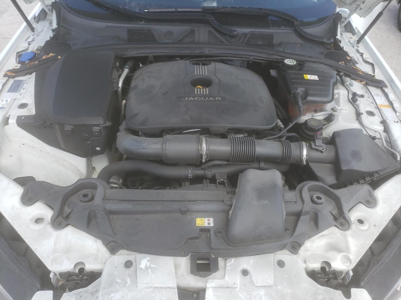 JAGUAR XF 2.0T PREMIUM