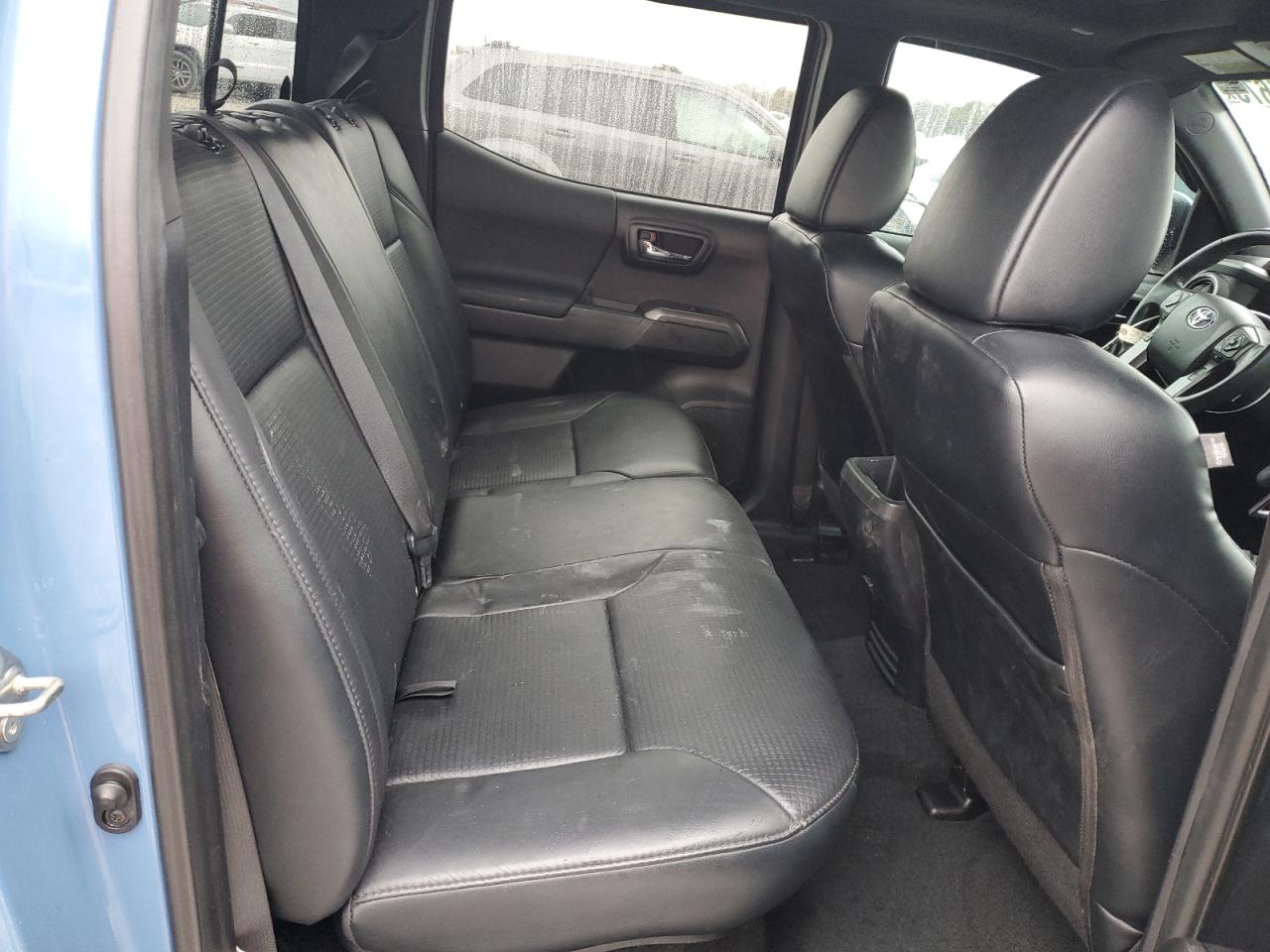 TOYOTA TACOMA DOUBLE CAB