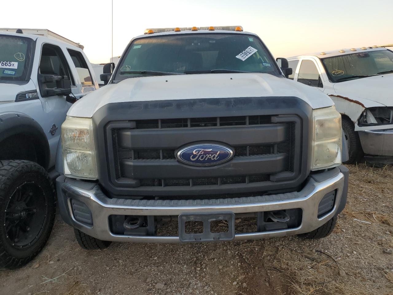 FORD F-550 SUPER DUTY