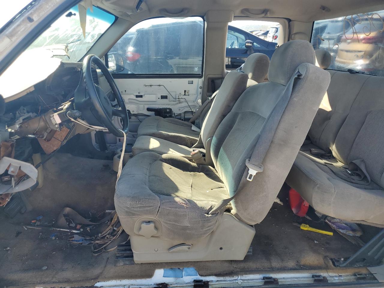 Lot #3270805482 2001 CHEVROLET SILVERADO C1500