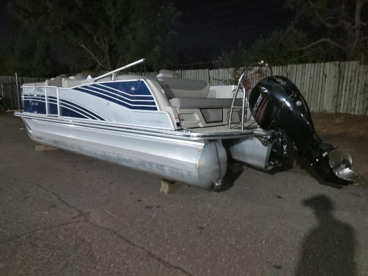 Lot #3264600929 2019 HARRIS FLOTEBOTE GRAND MARI