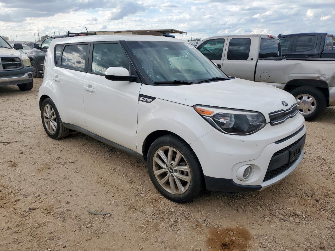 KIA SOUL +