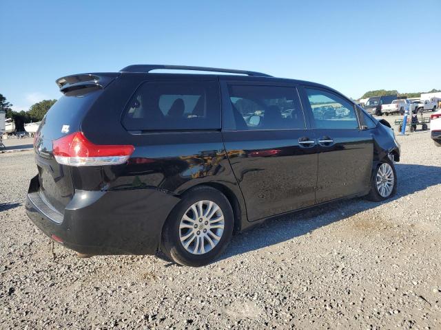 2011 TOYOTA SIENNA XLE - 5TDYK3DC2BS132468