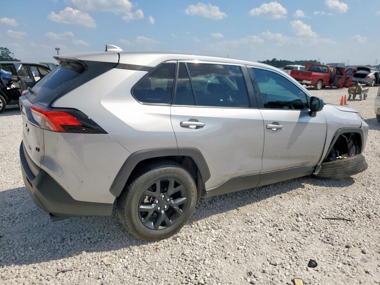 TOYOTA RAV4 LE