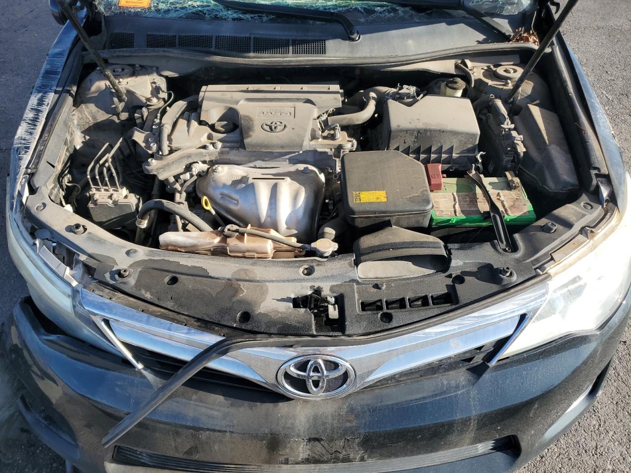 TOYOTA CAMRY BASE