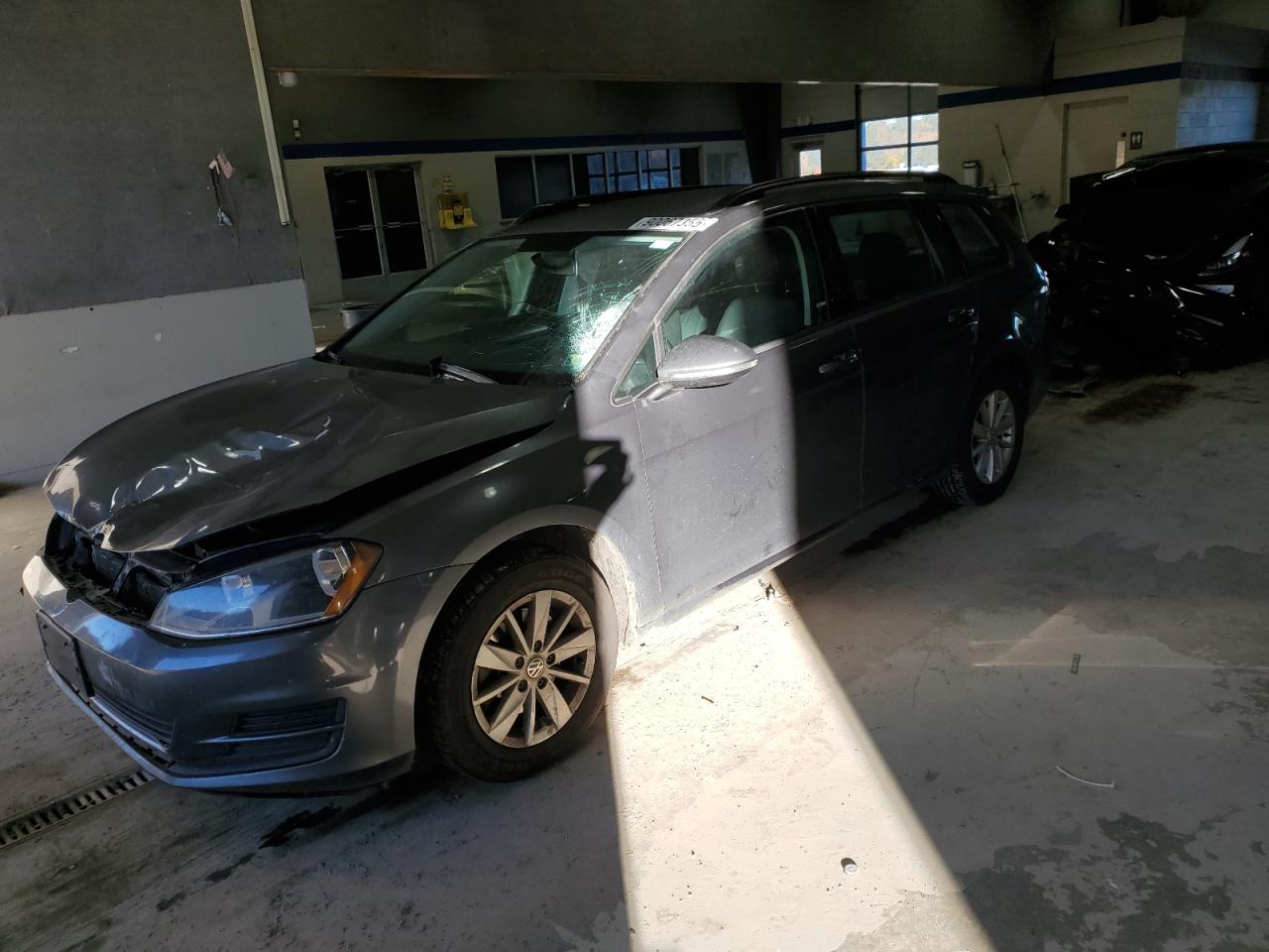 VOLKSWAGEN GOLF SPORTSVAN S