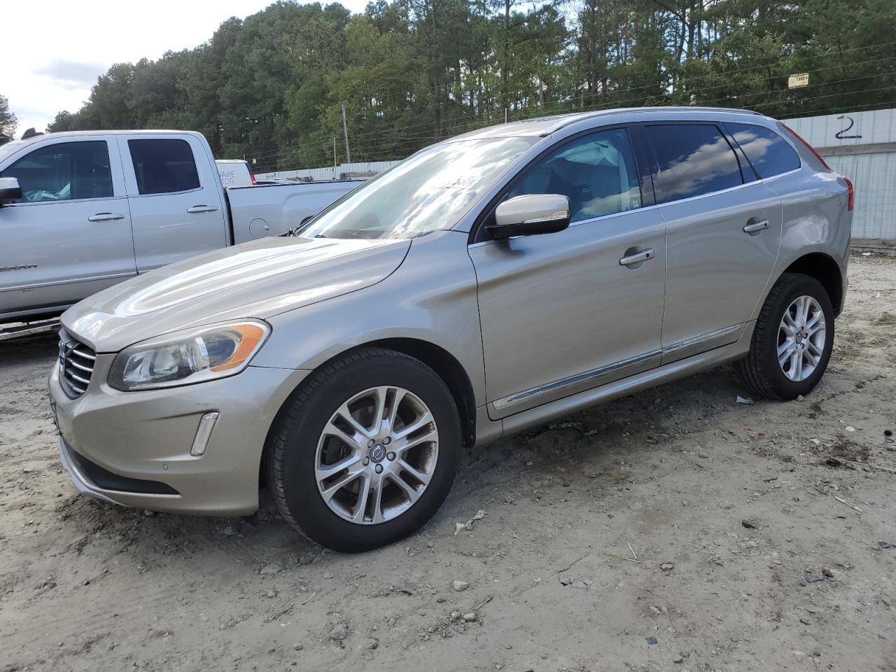 VOLVO XC60 T5 PREMIER