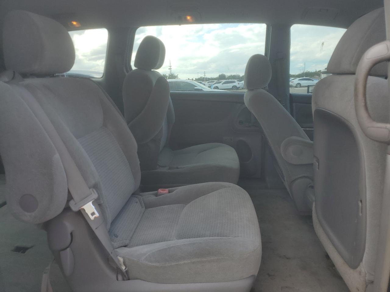 Lot #3281438030 2007 TOYOTA SIENNA CE
