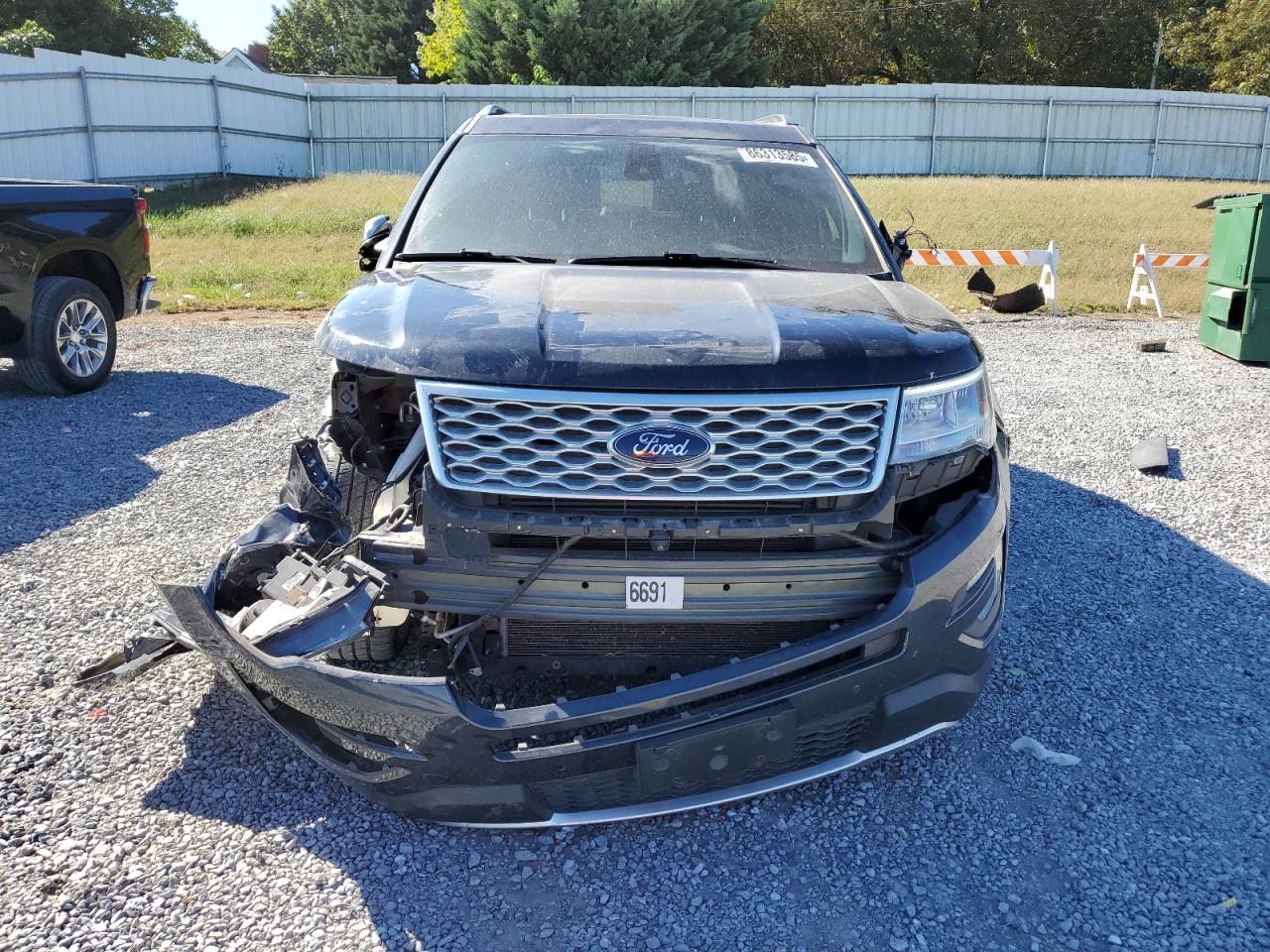 FORD EXPLORER PLATINUM