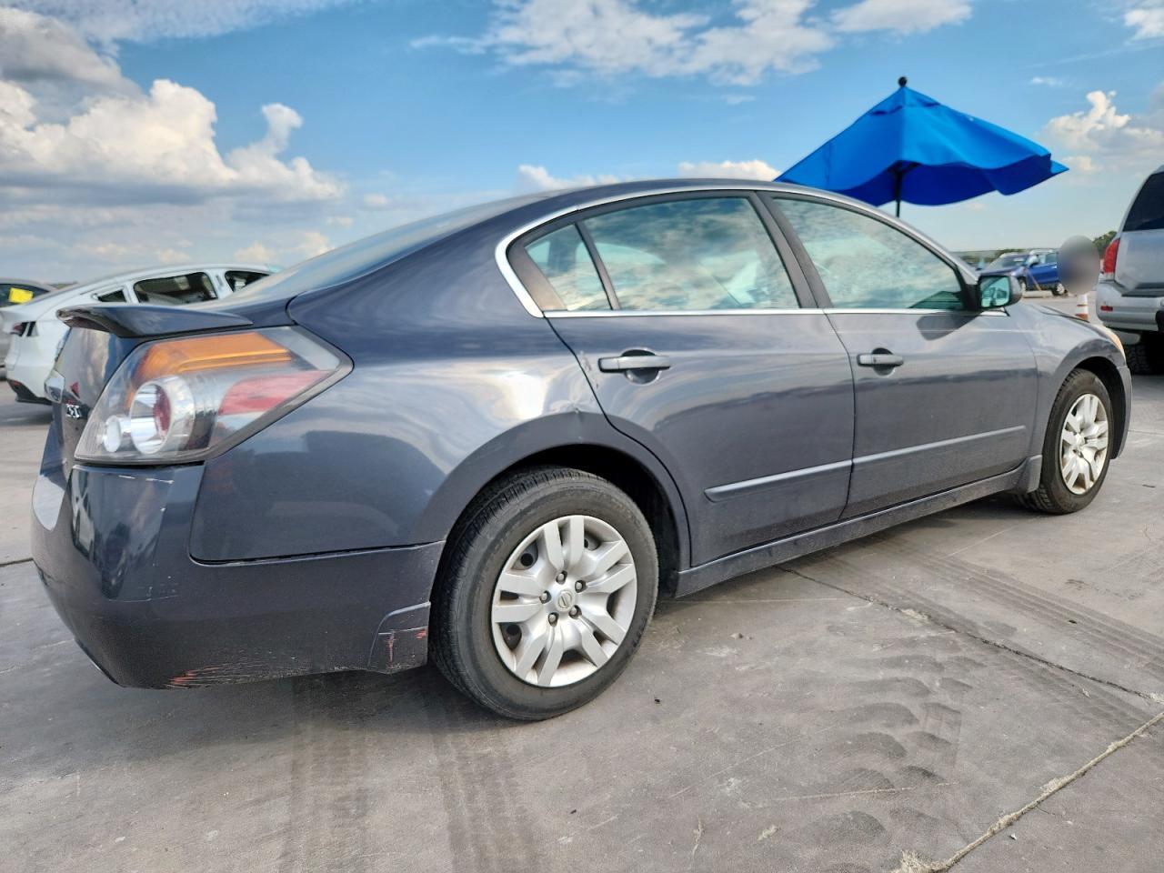 NISSAN ALTIMA BASE