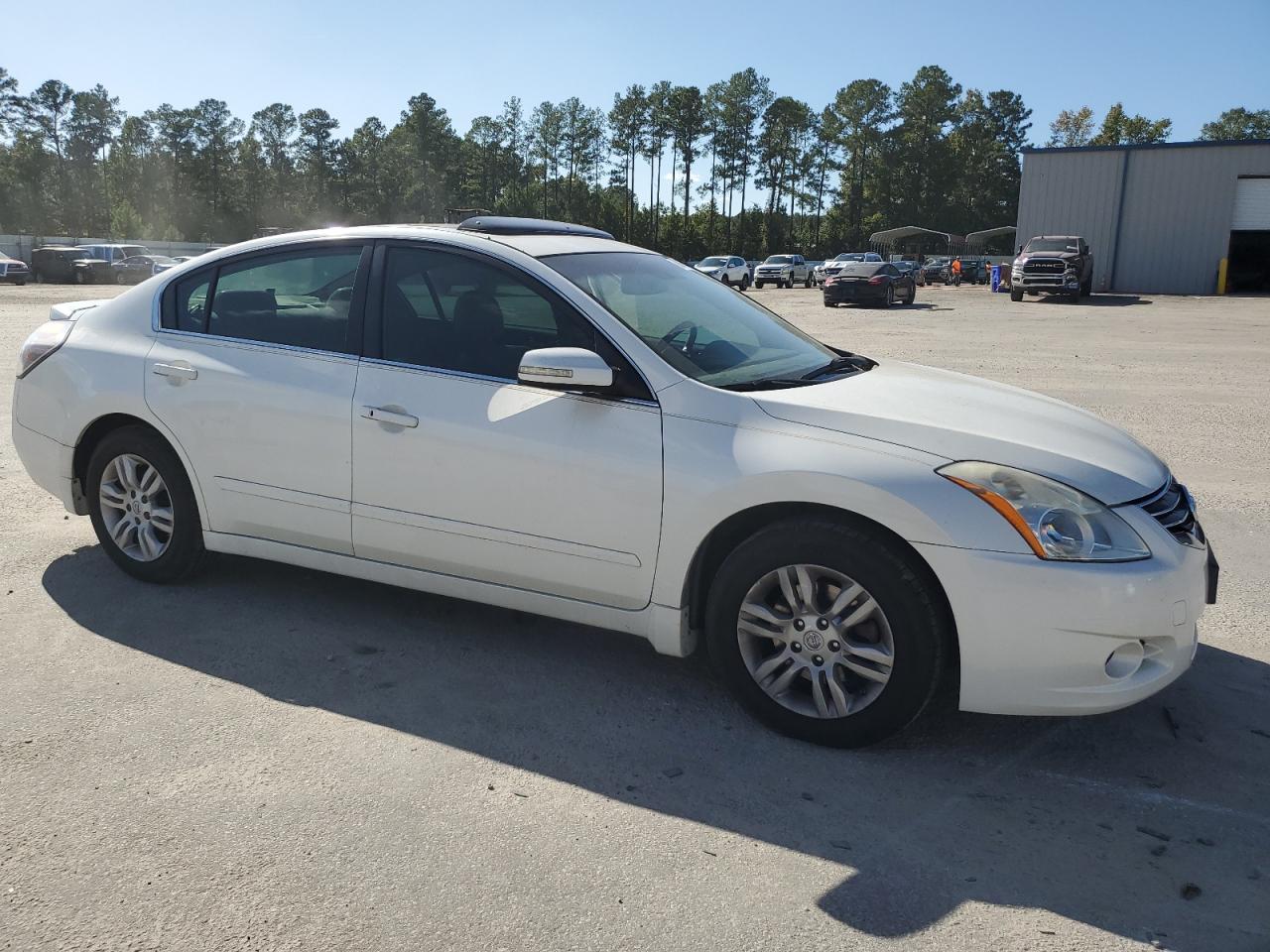 NISSAN ALTIMA BASE