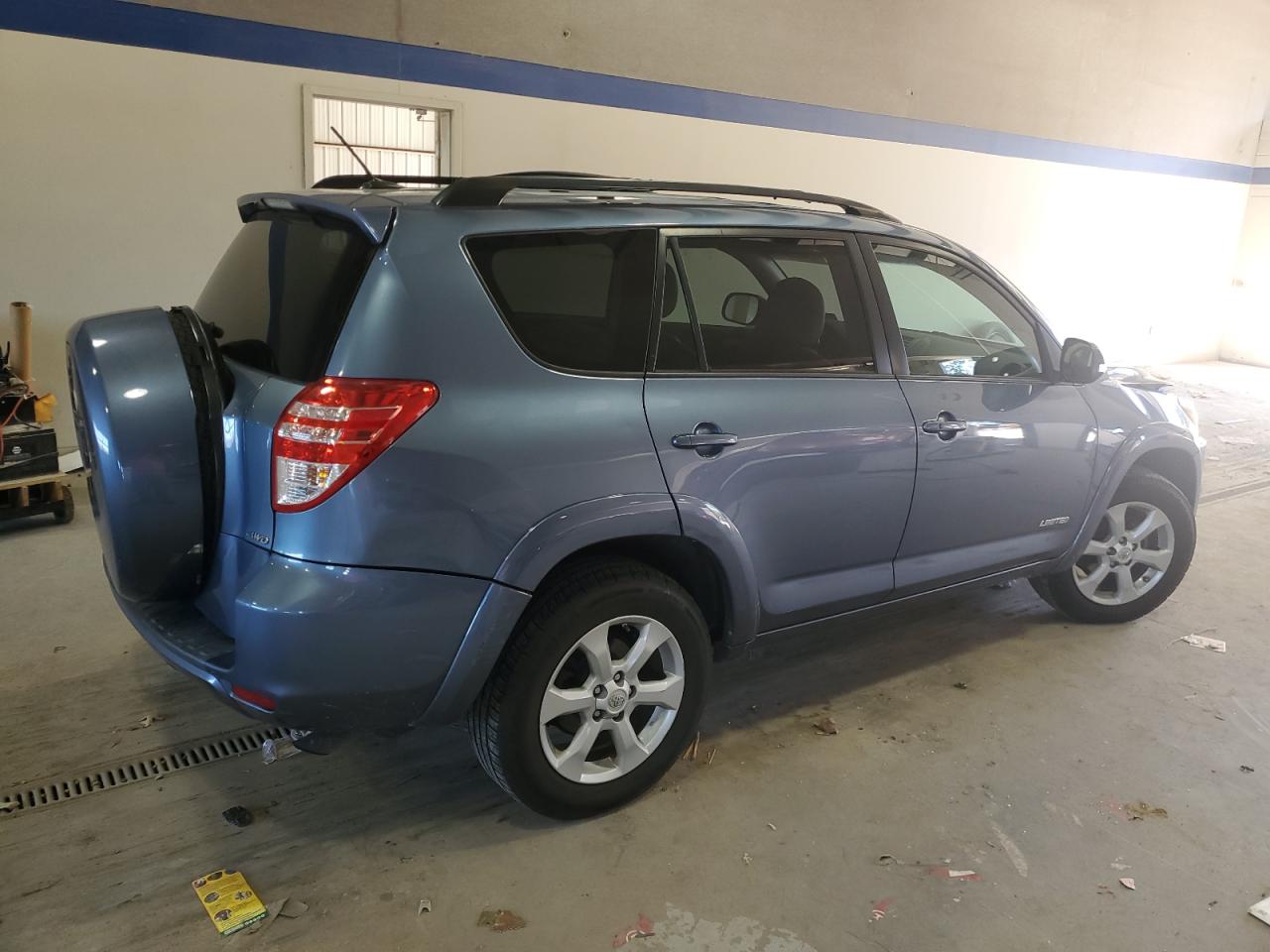 TOYOTA RAV4 LIMITED