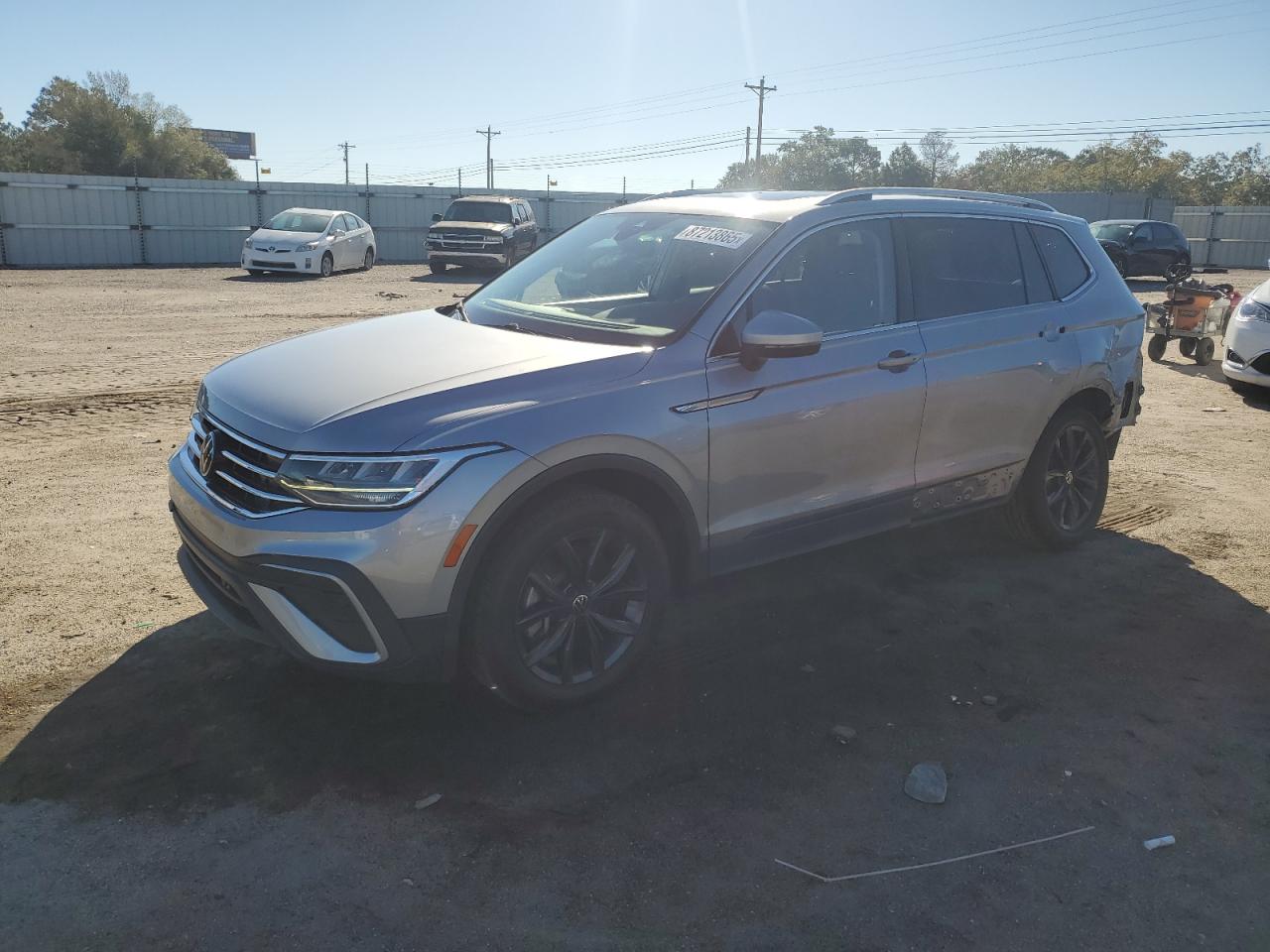 VOLKSWAGEN TIGUAN SE