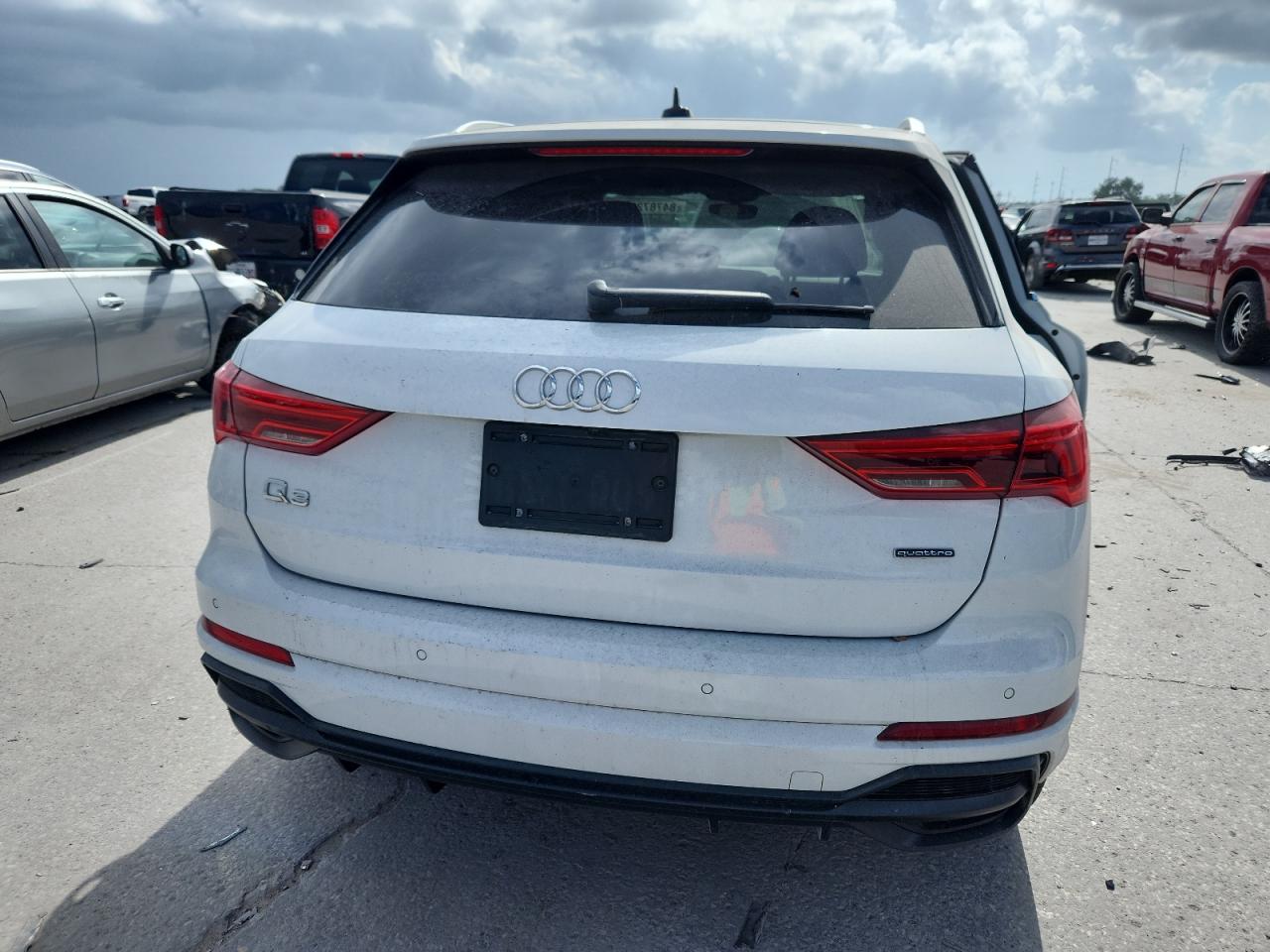 AUDI Q3 PRESTIGE S-LINE