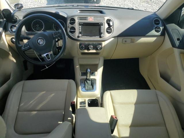 2011 VOLKSWAGEN TIGUAN S - WVGAV7AX7BW526793