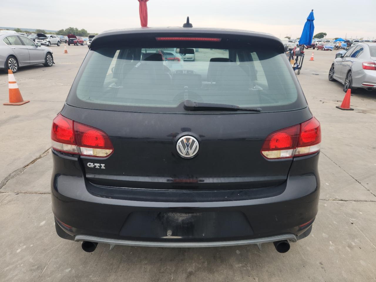 VOLKSWAGEN GOLF GTI