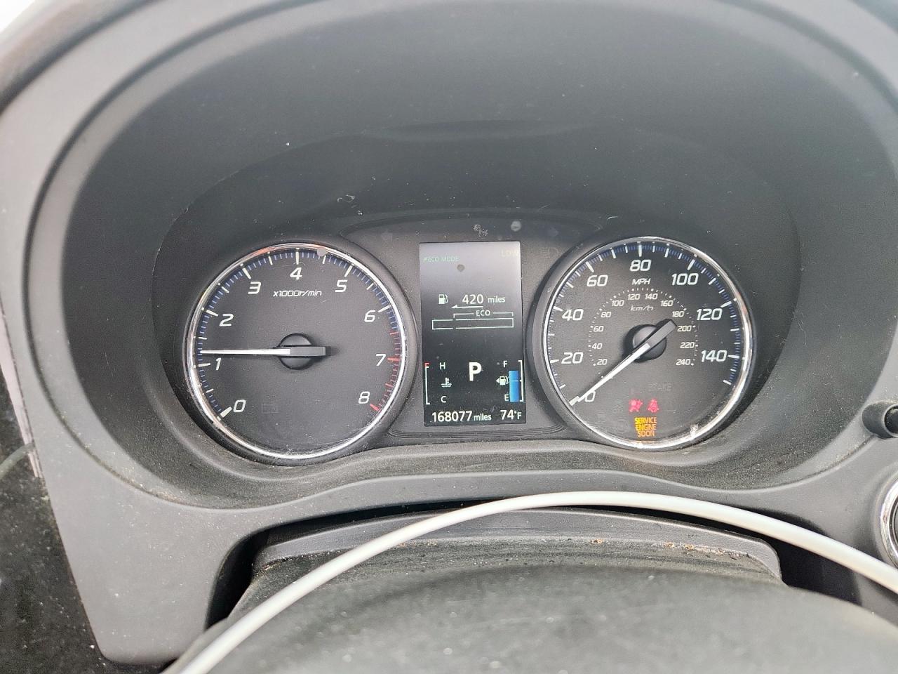 MITSUBISHI OUTLANDER SE