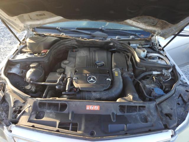 2013 MERCEDES-BENZ C 250 - WDDGF4HB1DR266239