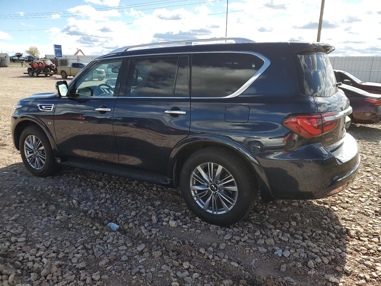 INFINITI QX80 LUXE