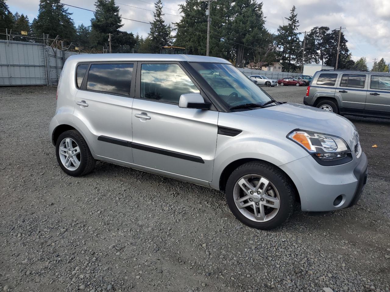 KIA SOUL +