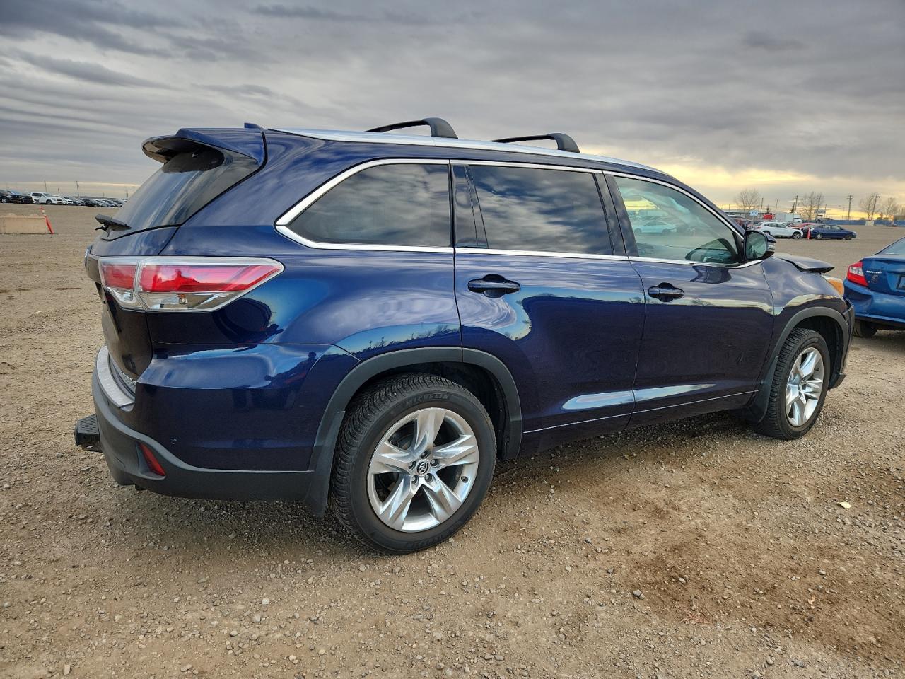 TOYOTA HIGHLANDER LIMITED