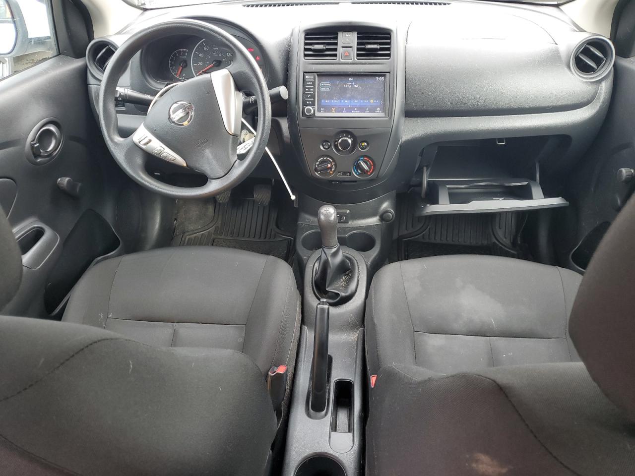 NISSAN VERSA S