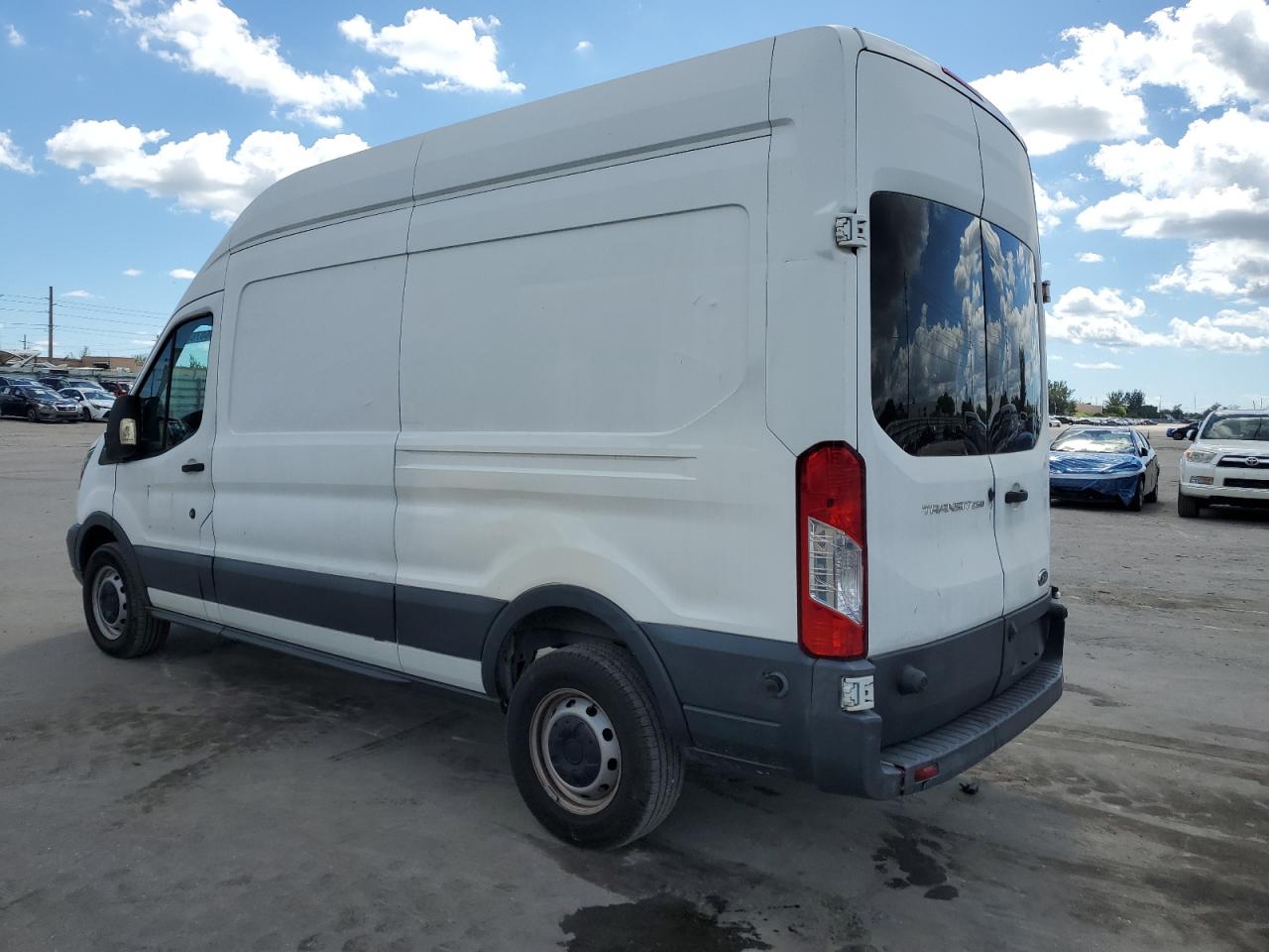 FORD TRANSIT T-250