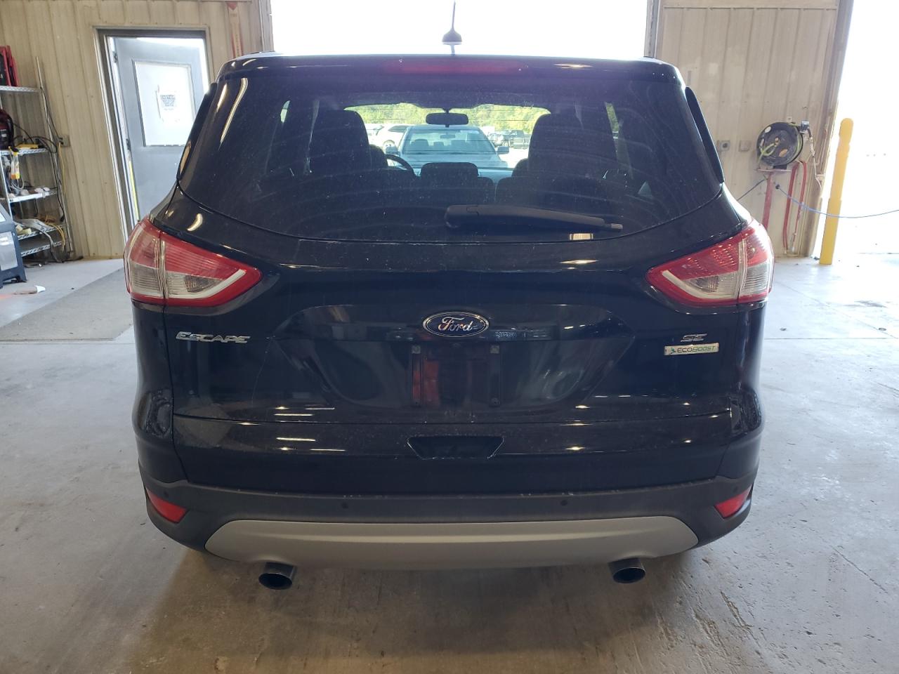 FORD ESCAPE SE