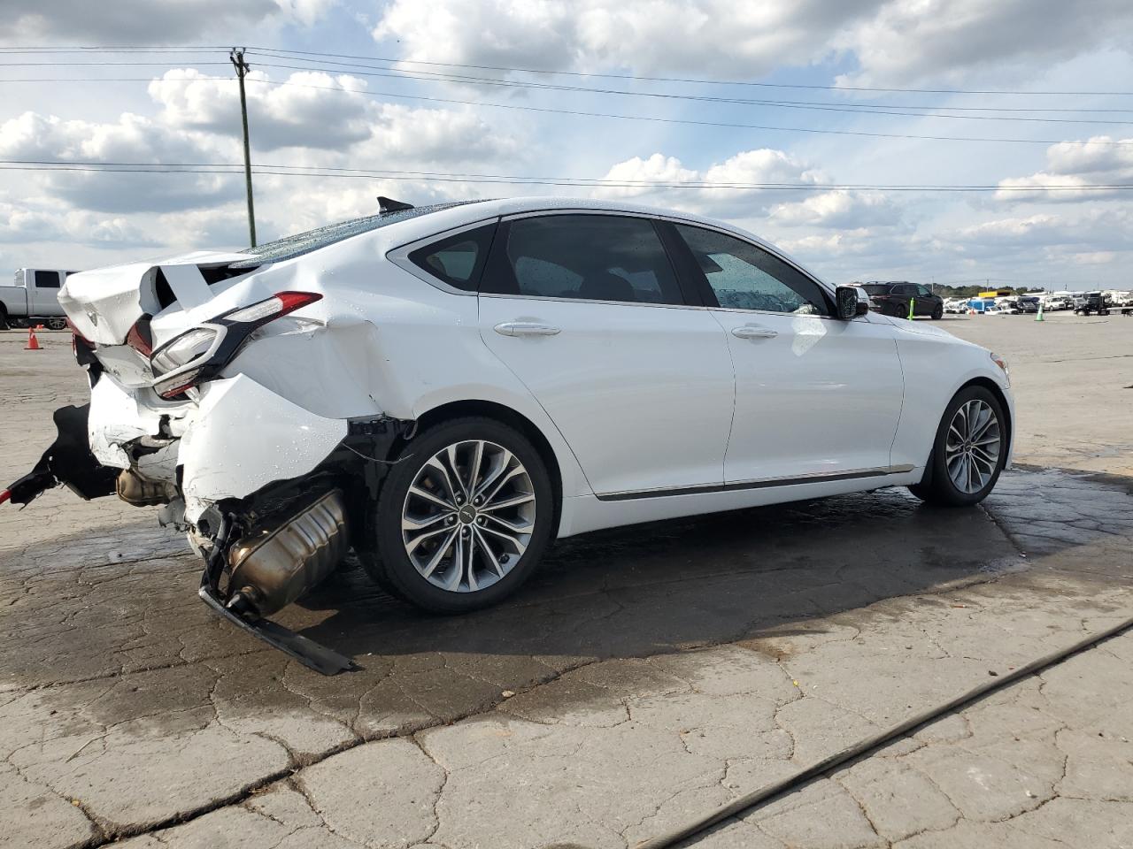 HYUNDAI GENESIS BASE