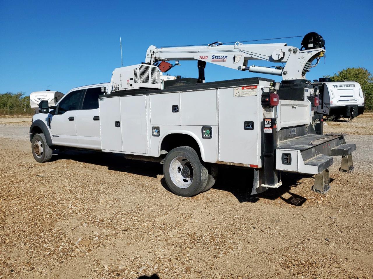 FORD F-550 SUPER DUTY
