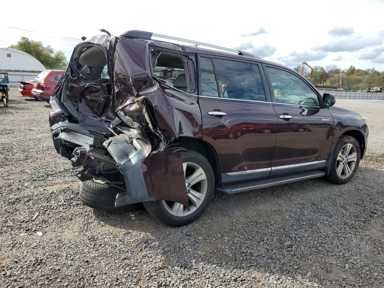 TOYOTA HIGHLANDER LIMITED