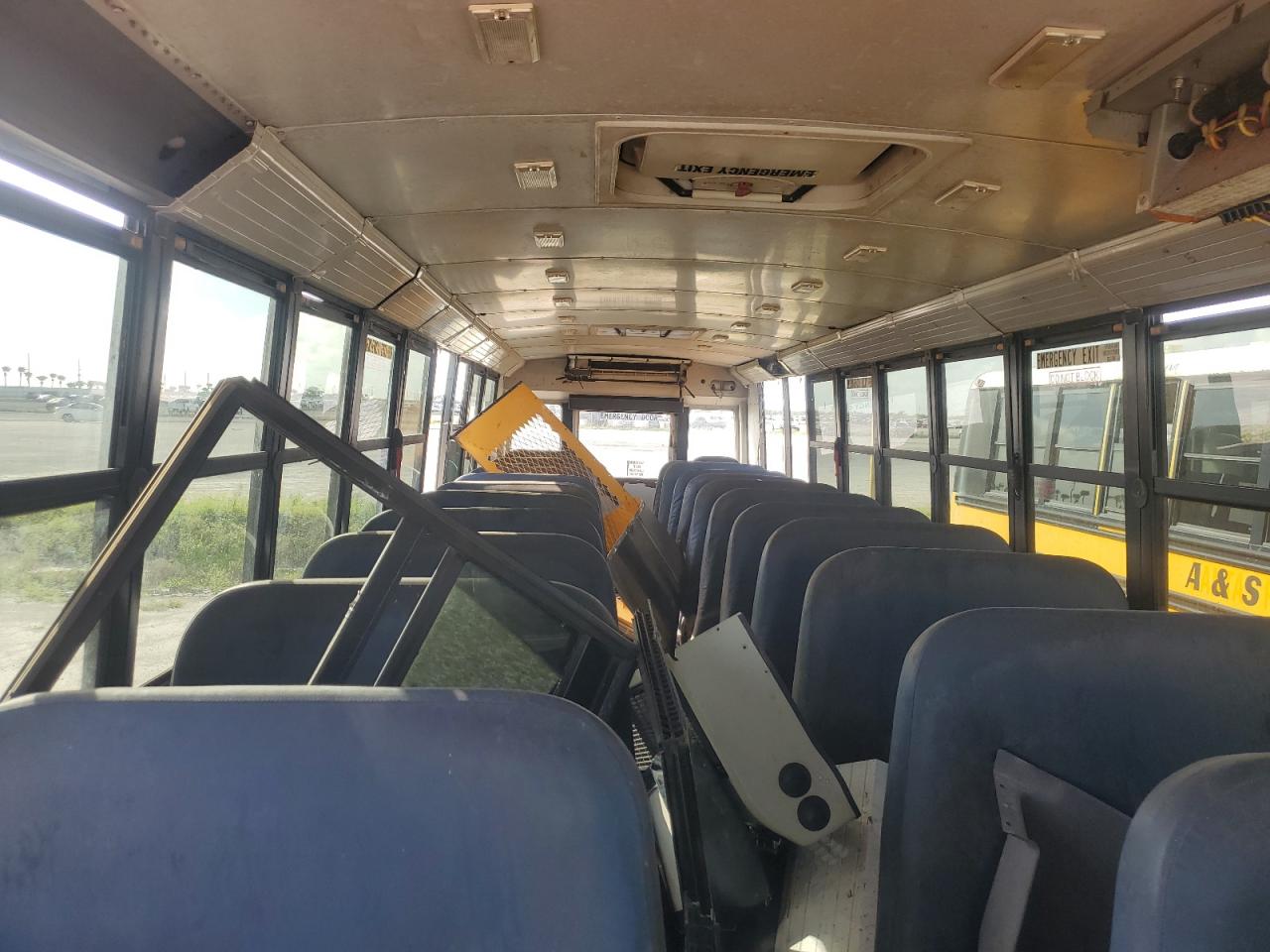 Lot #3273851190 2009 FREIGHTLINER SAF-T-LINER C2