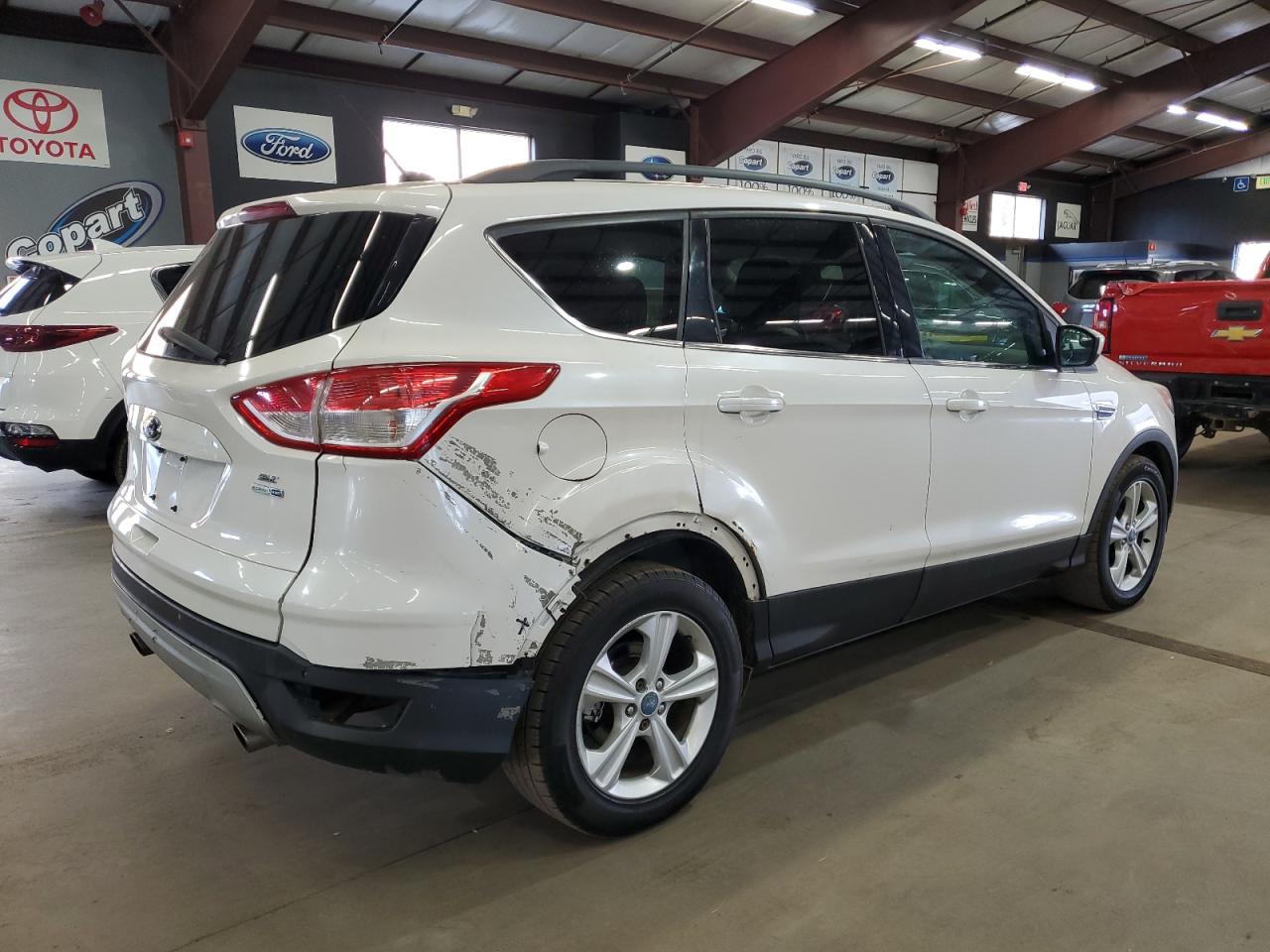 FORD ESCAPE SE