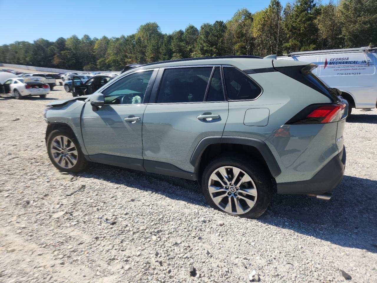 TOYOTA RAV4 XLE PREMIUM