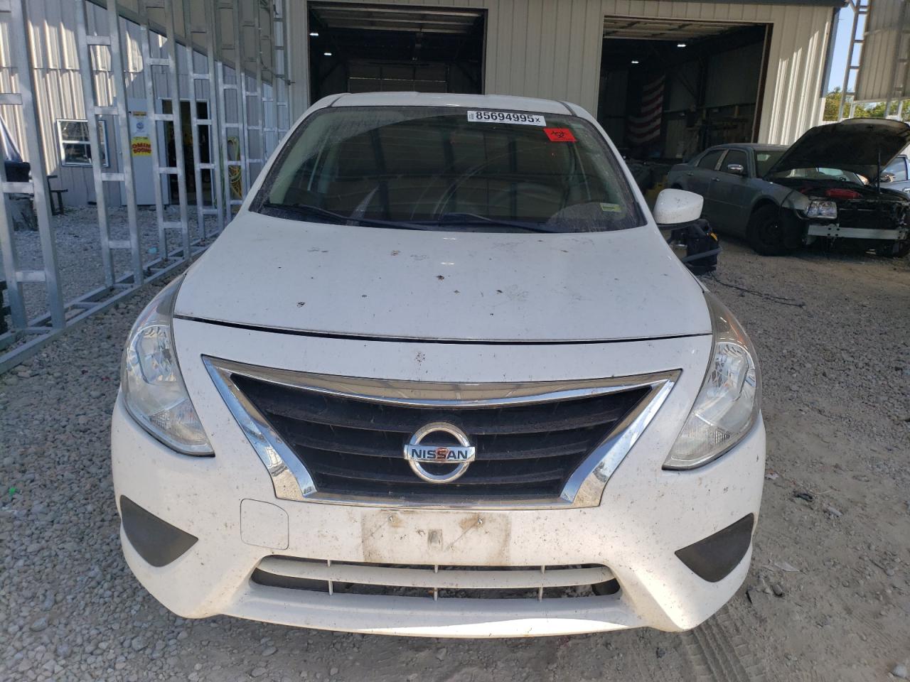 NISSAN VERSA S