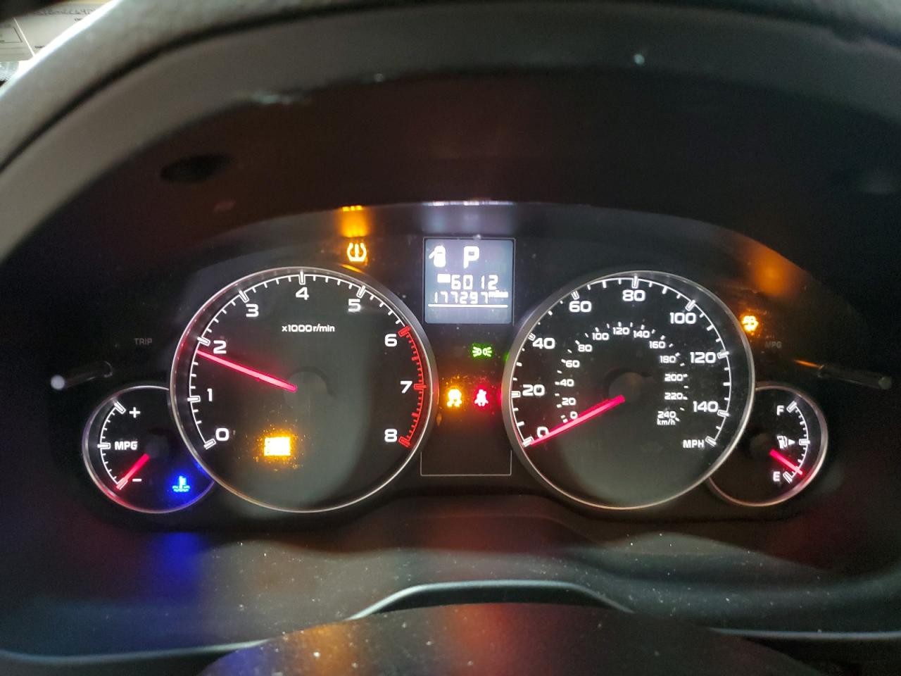 SUBARU LEGACY 2.5I PREMIUM