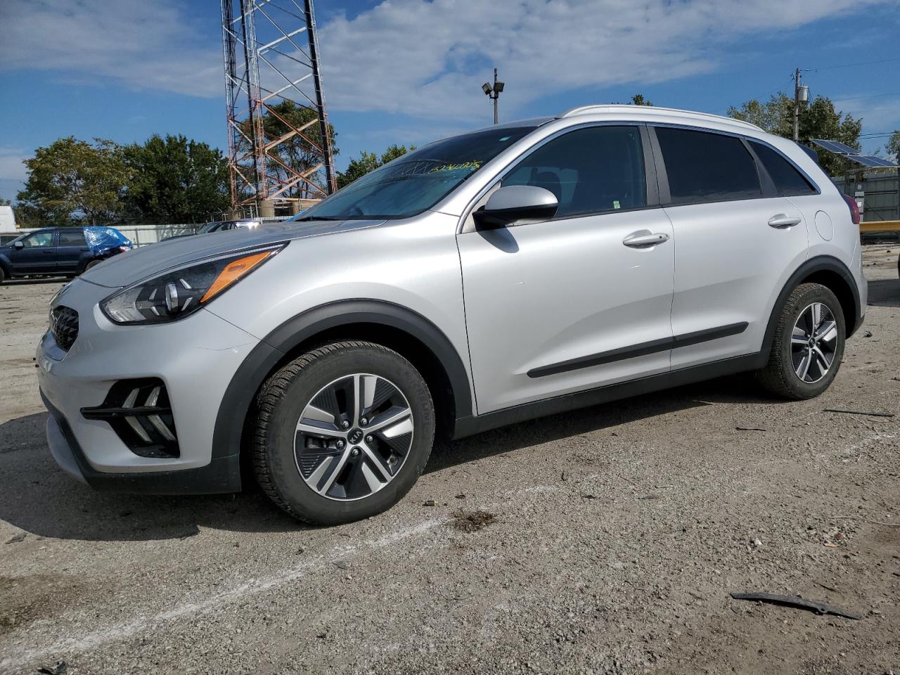 KIA NIRO LX