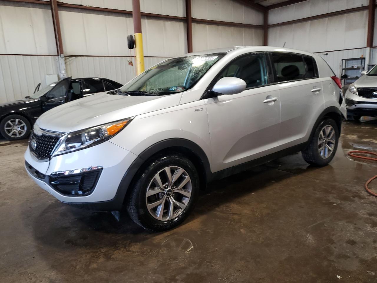 KIA SPORTAGE LX