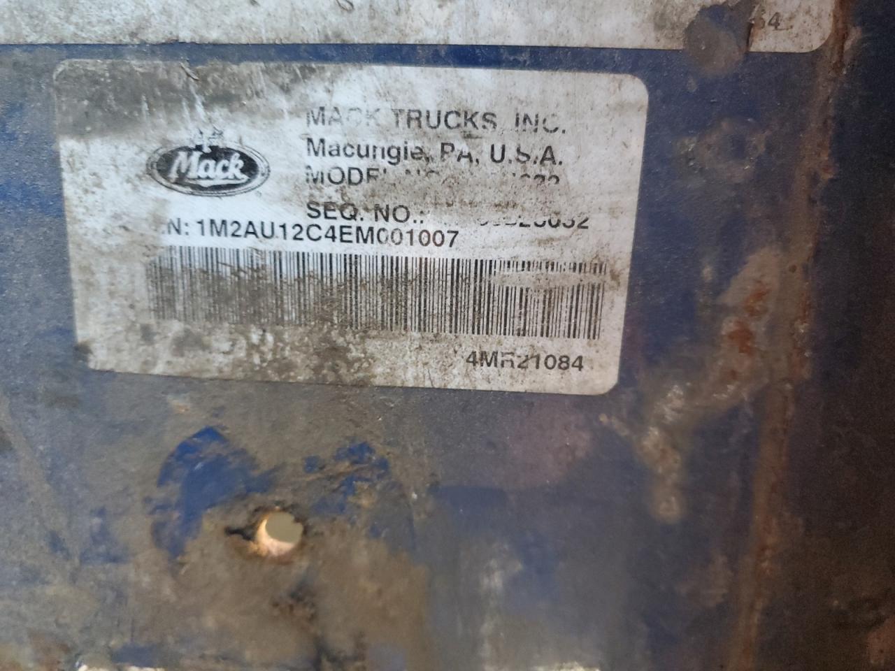 Lot #3297992066 2014 MACK 600 LEU600