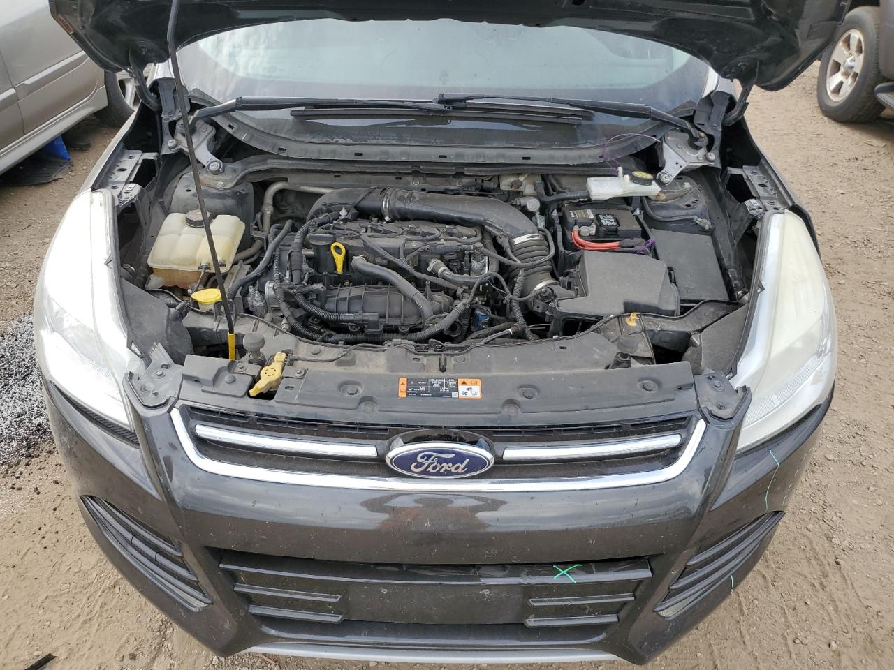 FORD ESCAPE TITANIUM