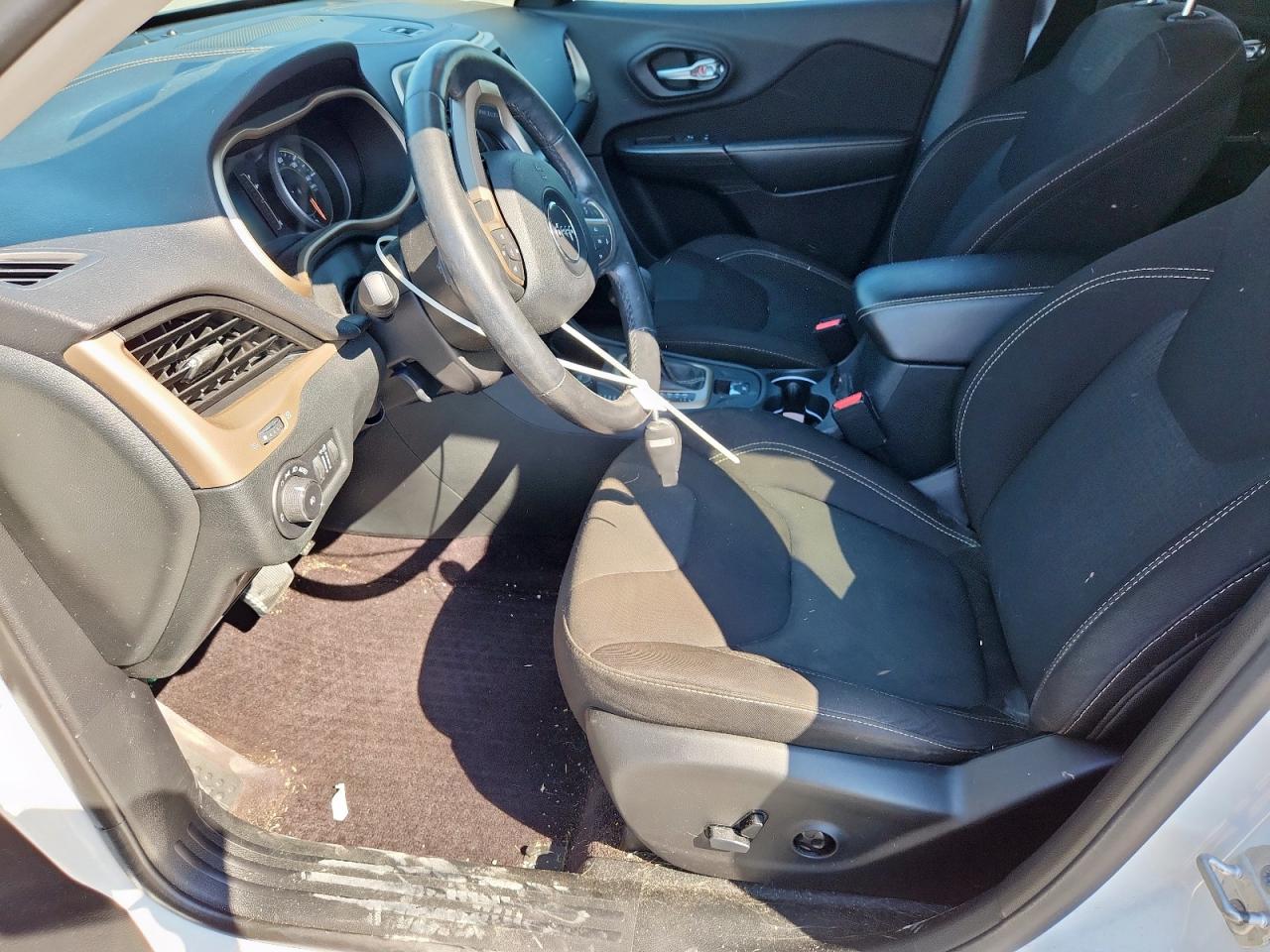 JEEP GRAND CHEROKEE LATITUDE