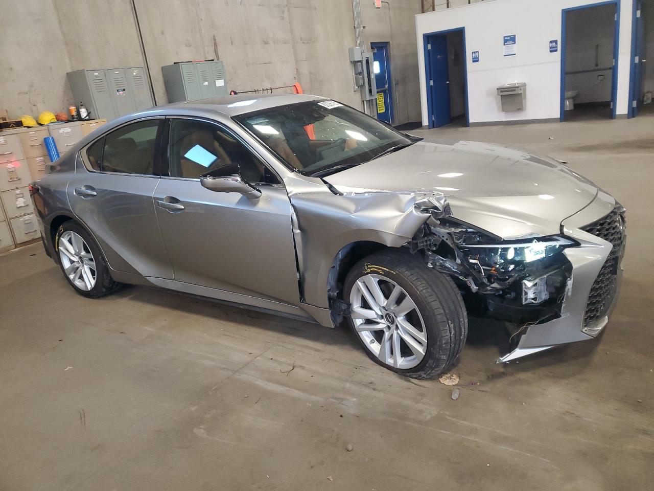 LEXUS IS 300