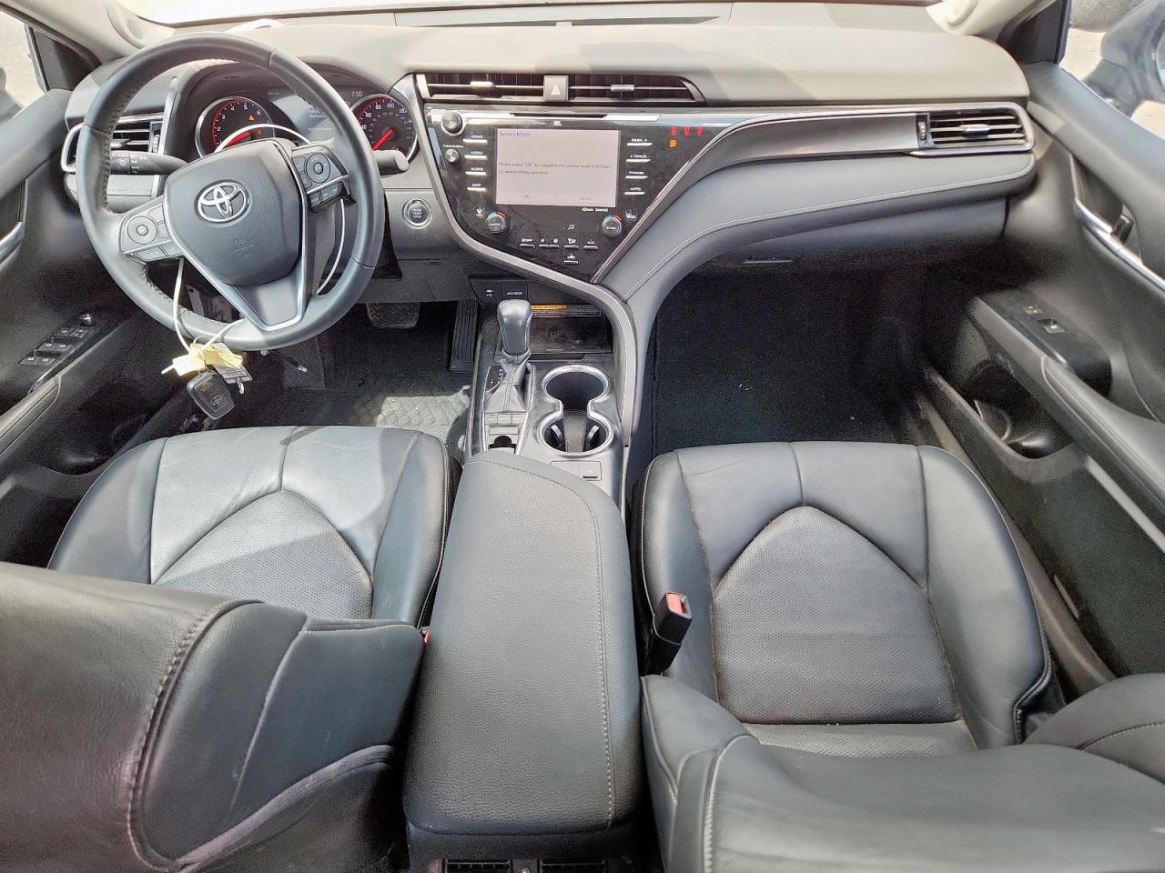 TOYOTA CAMRY XSE