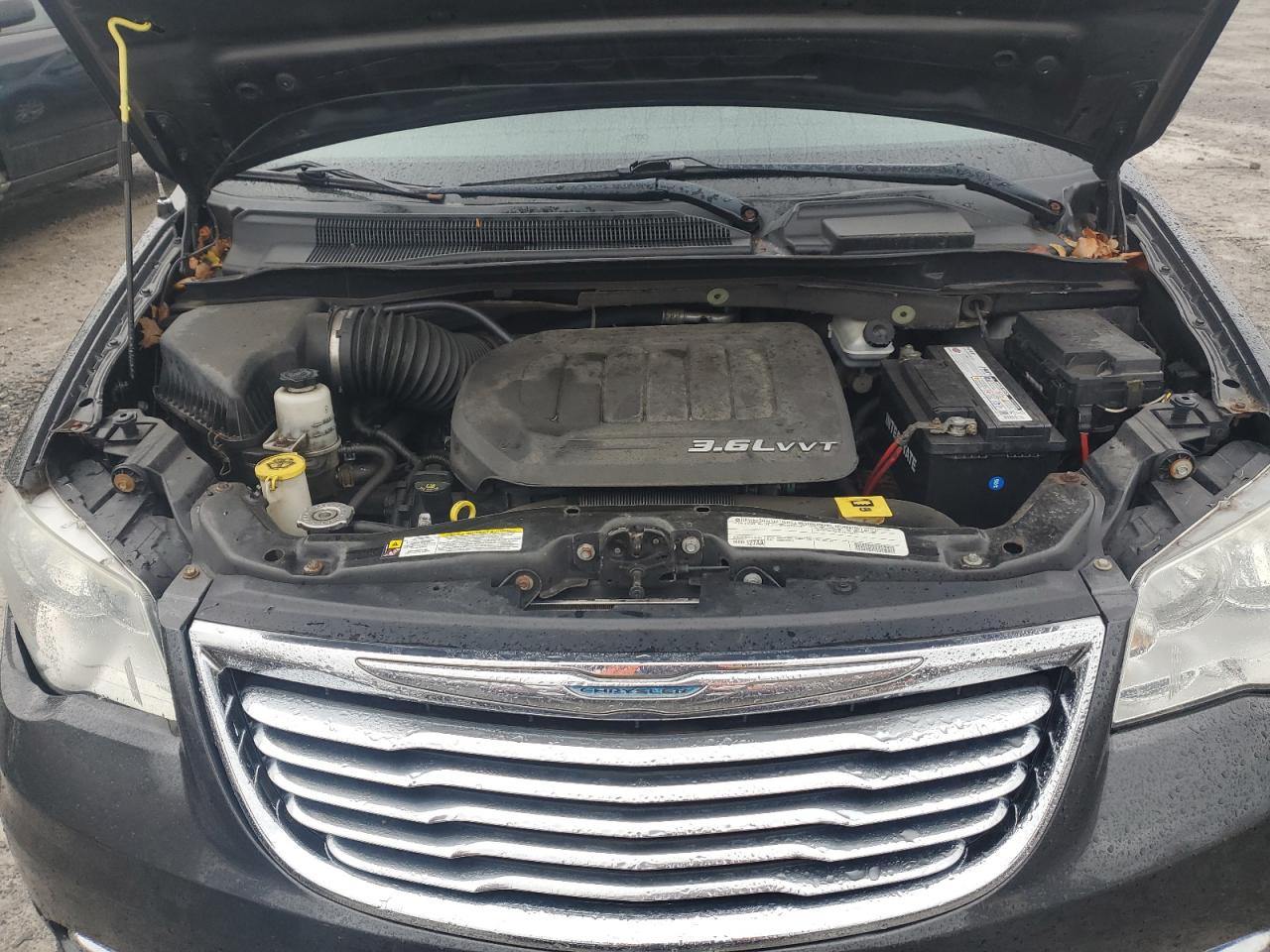 CHRYSLER TOWN & COUNTRY TOURING